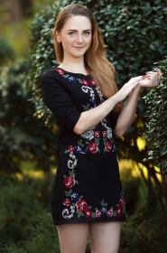 Karina from Kharkiv, 27 years, with blue eyes, light brown hair, Christian, Journalist. #5