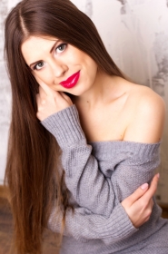 Alina from Sumy, 31 years, with blue eyes, dark brown hair, Christian, Painter. #4