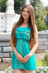 Alina from Sumy, 31 years, with blue eyes, dark brown hair, Christian, Painter. #8