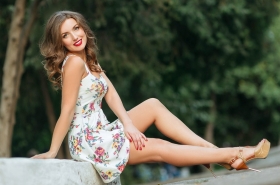 Alina from Nikolaev, 36 years, with blue eyes, light brown hair, Christian, ecologist. #4