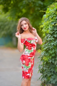 Alina from Nikolaev, 36 years, with blue eyes, light brown hair, Christian, ecologist. #8
