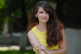 Anna from Poltava, 30 years, with green eyes, dark brown hair, Christian, student. #6