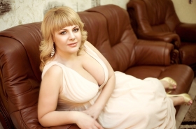 Anna from Berdiansk, 46 years, with blue eyes, blonde hair, Christian, beautician. #12