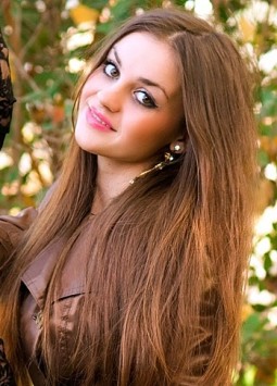 Alina from Kherson, 31 years, with brown eyes, dark brown hair, Christian, teacher.