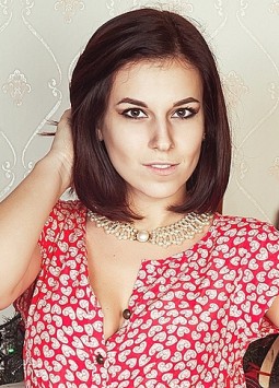 Tatyana from Kharkov, 27 years, with brown eyes, dark brown hair, Christian, student.