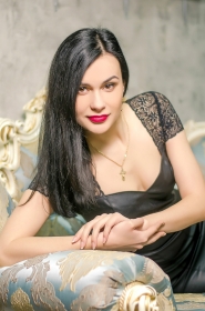 Olga from Nikolayev, 39 years, with brown eyes, black hair, Christian, accountant. #10