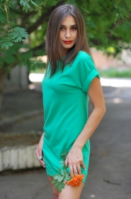Karina from Kiev, 33 years, with brown eyes, light brown hair, Christian, Secretary. #3
