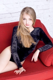 Anastasia from Zaporozhye, 29 years, with green eyes, blonde hair, Christian, tourism manager. #4