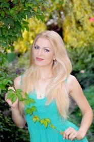 Olga from Kharkov, 37 years, with green eyes, blonde hair, Christian, house-wife. #10