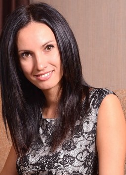 Daria from Donetsk, 36 years, with black eyes, black hair, Christian, psychologist.