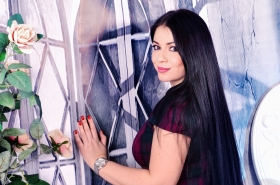 Irina from Kharkov, 38 years, with brown eyes, black hair, Christian, Cosmetologist. #2