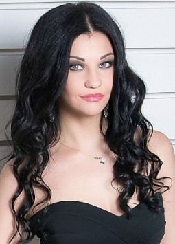 Katerina from Alchevsk, 28 years, with blue eyes, black hair, Christian, student.