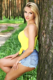Juliya from Sumy, 38 years, with blue eyes, blonde hair, Christian, Lawyer. #9