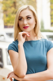 Natalya from Luhansk, 35 years, with green eyes, blonde hair, Christian, Financier. #6