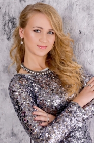 Karina from Kiev, 29 years, with green eyes, blonde hair, Christian, photo model. #2