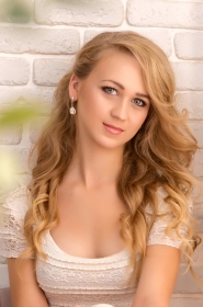 Karina from Kiev, 29 years, with green eyes, blonde hair, Christian, photo model. #8