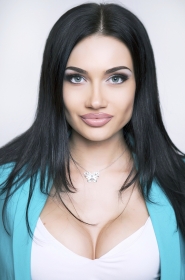 Snezhana from Vinnitsa, 35 years, with green eyes, black hair, Christian, photoretoucher. #12
