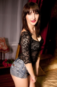 Taisia from Khartsyzsk, 25 years, with grey eyes, dark brown hair, Christian, student. #5