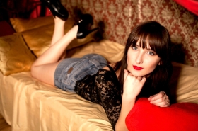 Taisia from Khartsyzsk, 25 years, with grey eyes, dark brown hair, Christian, student. #12