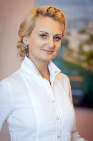 Alexandra from Zaporozhye, 45 years, with green eyes, blonde hair, Christian, Doctor. #4