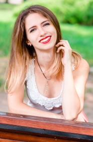 Zhanette from Cherkassy, 30 years, with green eyes, light brown hair, Christian, dance teacher. #1