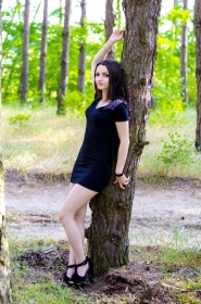 Elizabeth from Nikolaev, 29 years, with brown eyes, dark brown hair, Christian. #6