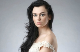Julia from Kiev(Kyiv), 41 years, with blue eyes, black hair, Christian, University Staff. #14