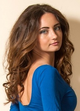 Marina from Odessa, 32 years, with blue eyes, auburn hair, Christian, Manager.