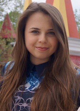 Juliya from Nikolaev, 28 years, with green eyes, light brown hair, Christian, Physical Rehabilitation.