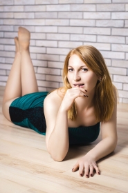 Vita from Kiev, 33 years, with green eyes, light brown hair, Christian, Home business. #2