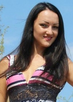 Marina from Odessa, 38 years, with brown eyes, black hair, Christian, shop assistance.