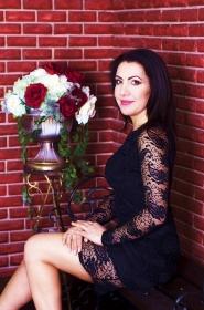 Inna from Kiev, 51 years, with brown eyes, black hair, none, Police. #9