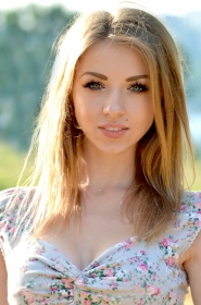 Anna from Zaporizhhya, 29 years, with green eyes, blonde hair, Christian, philologist. #10