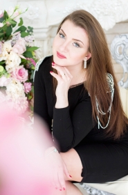 Olga from Kharkov, 30 years, with green eyes, dark brown hair, Christian, psychologist. #9