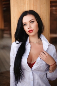 Vlada from Donetsk, 28 years, with blue eyes, black hair, Christian, Hr manager. #4