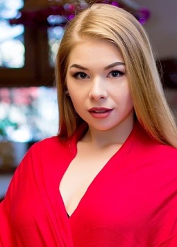 Zhanna from Melitopol, 27 years, with blue eyes, blonde hair, Christian, ʙarista.