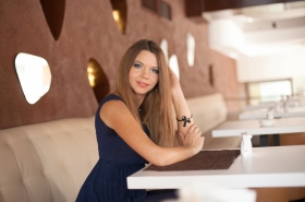 Alla from Dnepropetrovsk, 43 years, with green eyes, light brown hair, Christian, architect. #4