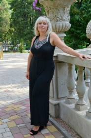 Nataliya from Izum, 42 years, with blue eyes, blonde hair, Christian, lawyer. #7
