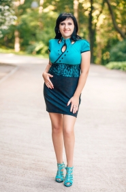 Alena from Cherkassy, 34 years, with green eyes, black hair, Christian. #5