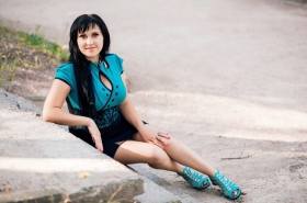 Alena from Cherkassy, 34 years, with green eyes, black hair, Christian. #8