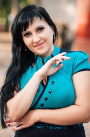 Alena from Cherkassy, 34 years, with green eyes, black hair, Christian. #9
