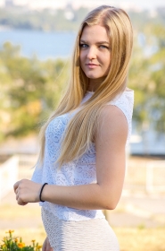Oksana from Zaporozhye, 31 years, with blue eyes, blonde hair, Christian, Visagiste. #1