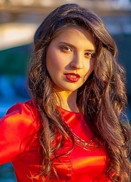 Angelina from Dnepropetrovsk, 31 years, with brown eyes, dark brown hair, other, conductor.
