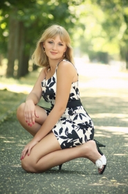 Oksana from Nikolaev, 36 years, with blue eyes, blonde hair, Christian, accountant. #3