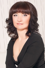 Sveta from Kiev, 46 years, with grey eyes, black hair, Christian, manager. #1
