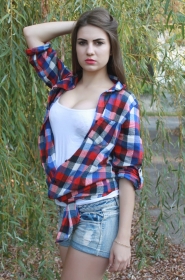 Viktoria from Nikolaev, 27 years, with hazel eyes, dark brown hair, Christian, student. #3