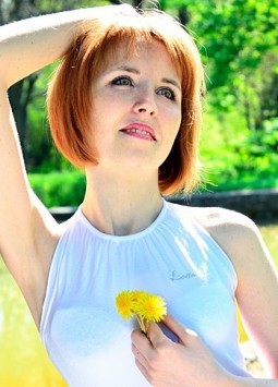 Katya from Cherkassy, 32 years, with green eyes, light brown hair, Christian, landscaper.