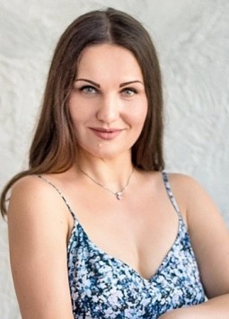 Olga from Nikolaev, 46 years, with green eyes, light brown hair, Christian, shop-assistant.