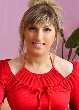 Irina from Odessa, 36 years, with blue eyes, light brown hair, Christian, Doctor.
