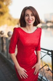 Evgenia from Kharkov, 41 years, with brown eyes, light brown hair, Christian, administrator. #6